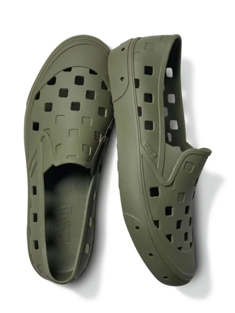 VANS 🏁 Trek Slip-On Waterproof Shoe in Grape Leaf 🍃 Men's 11
